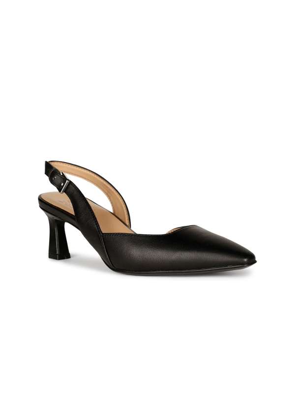 Naturalizer block heel best sale pumps