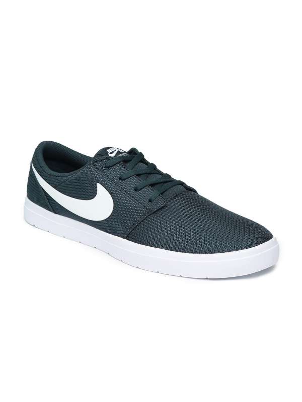 navy blue shoes nike