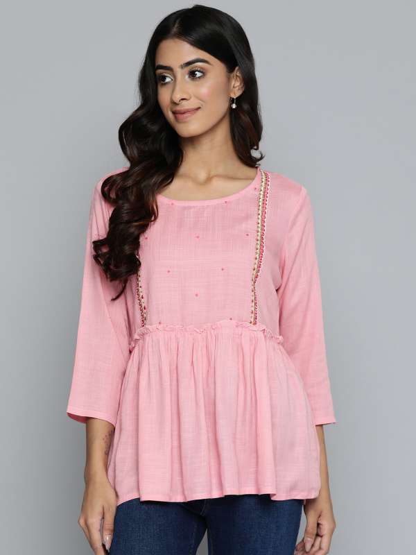 Kurtis shop under 400