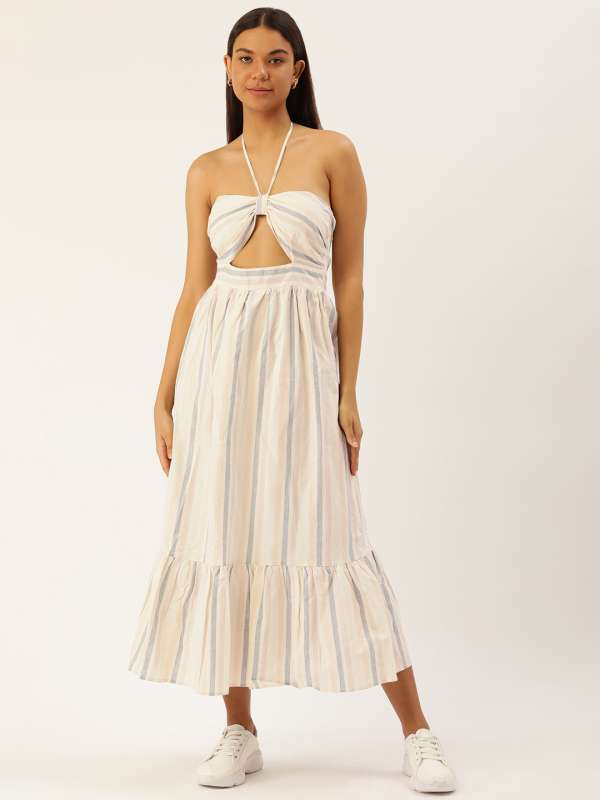 Forever 21 store off white