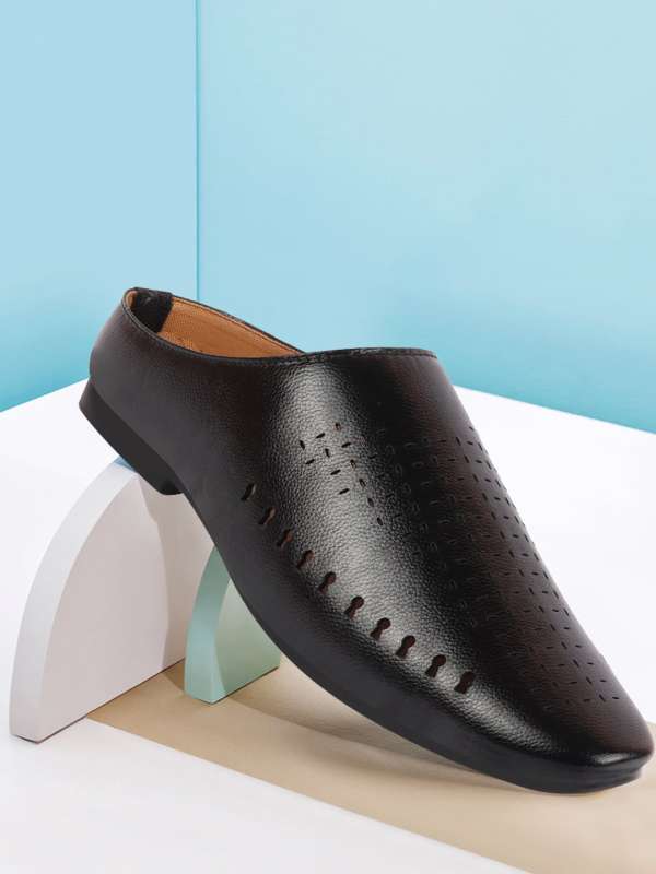 Black quilted best sale mules