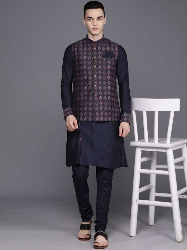 Manu discount ethnic wear