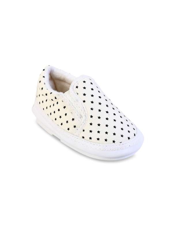 White shoes on sale under 300