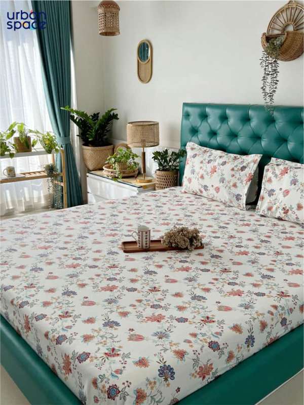 Women Spaces Bedding Set Buy Women Spaces Bedding Set online in India