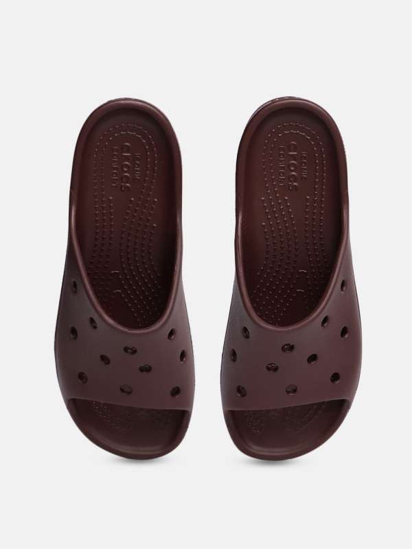 Maroon crocs discount