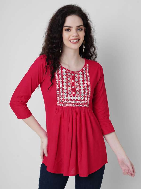 Oxolloxo Women's Solid Square Neck Red Tops & Tunics