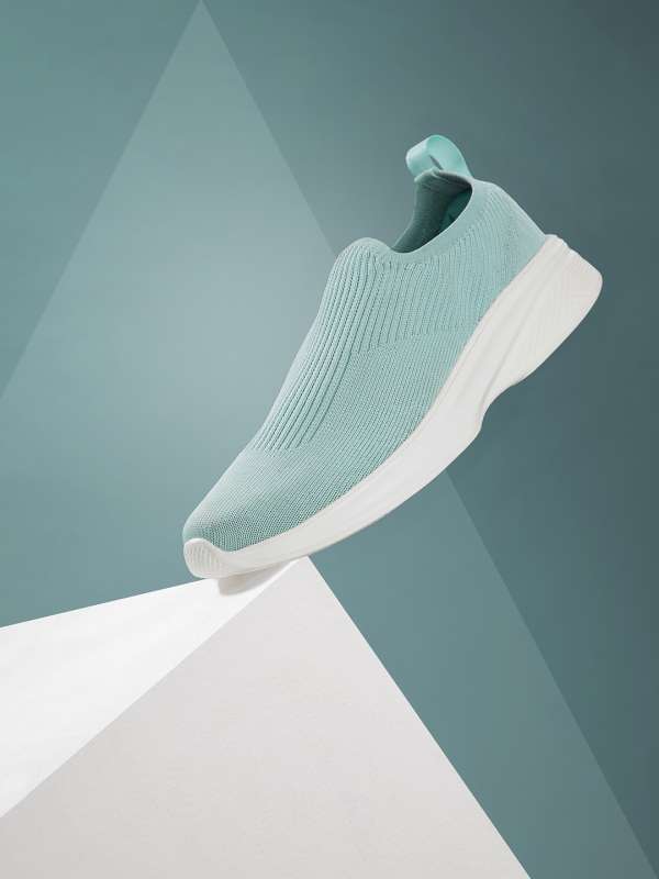 Umbro walking shoes online