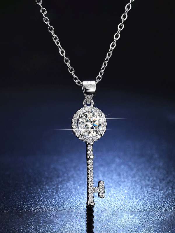 Key on sale shaped necklace