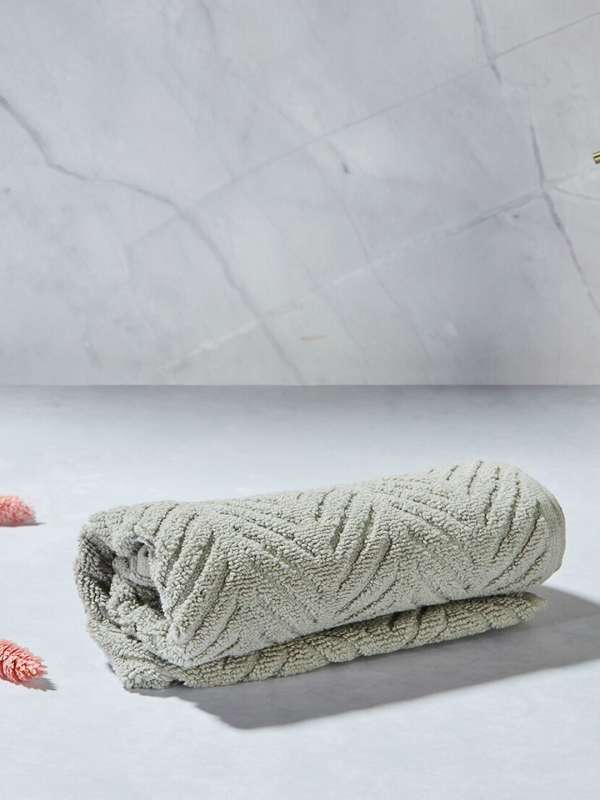 Buy Fabindia Home Hamam Woven Grey 220 TC Cotton Bath Towel at Best Price @  Tata CLiQ