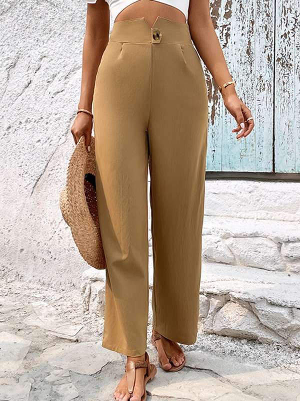 How to Wear Khaki Pants  22 Outfit Ideas for Women