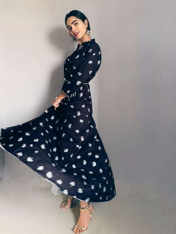 Blue Anarkali Buy Trendy Blue Anarkali Online in India Myntra