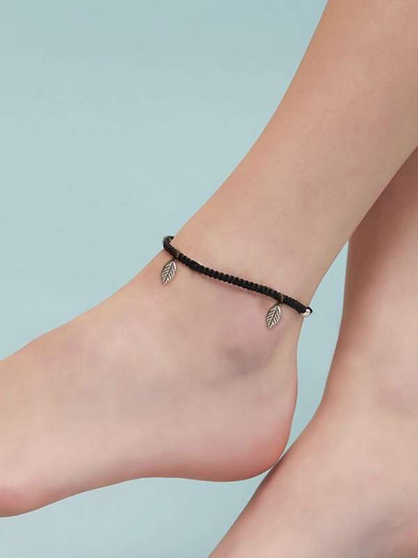 One leg deals anklet black