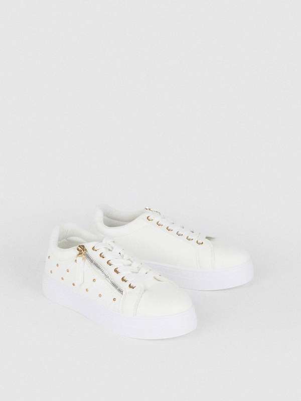 Oasis 2025 white trainers