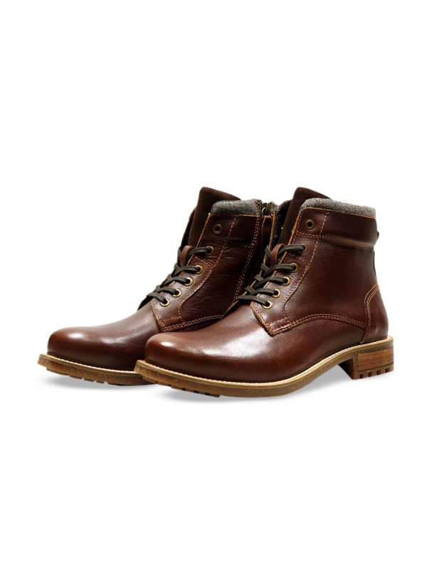 Leather boots online top