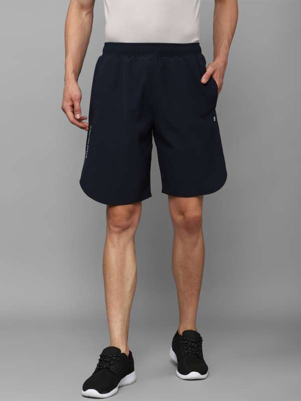 Yonex sales shorts myntra