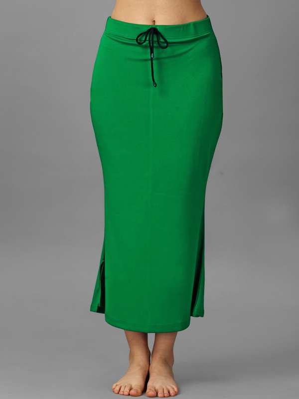 Buy MOOLDHANI Women Green Solid Cotton Single Saree Shapewear