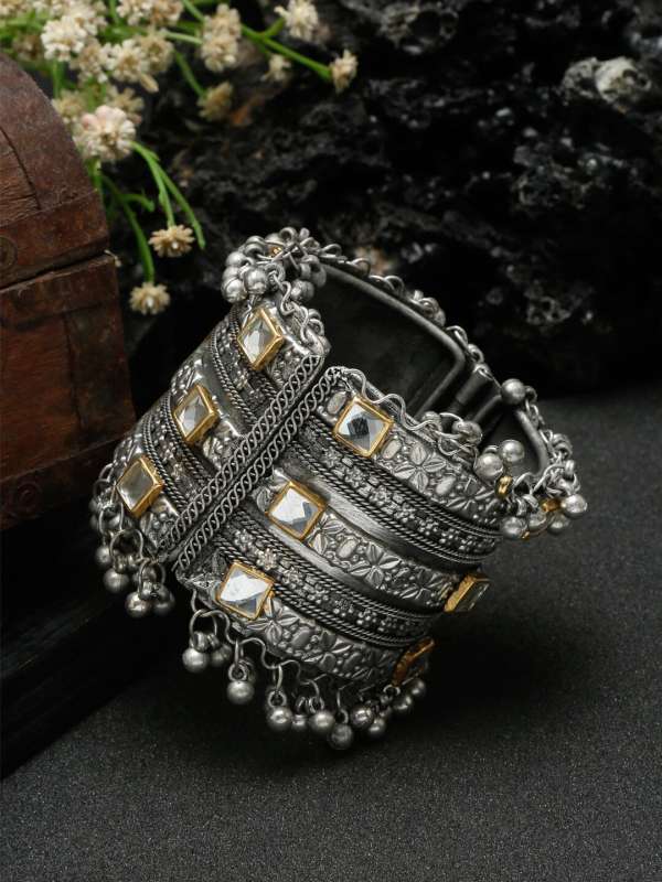 Youbella bracelet top
