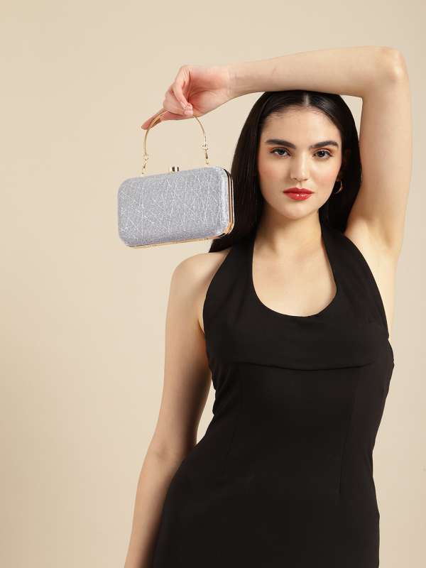 Dressberry clutch clearance