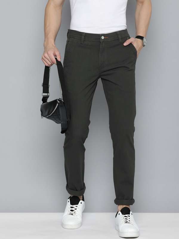 Levis chinos india top