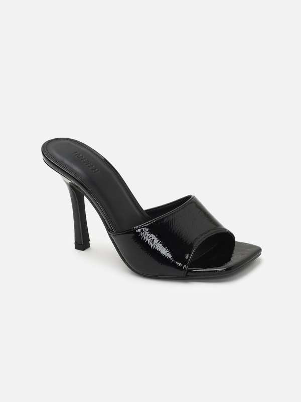 Forever 21 2025 black sandals