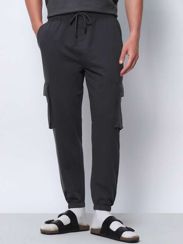 Buy Women's Black Plus Size Cargo Pants Online at Bewakoof