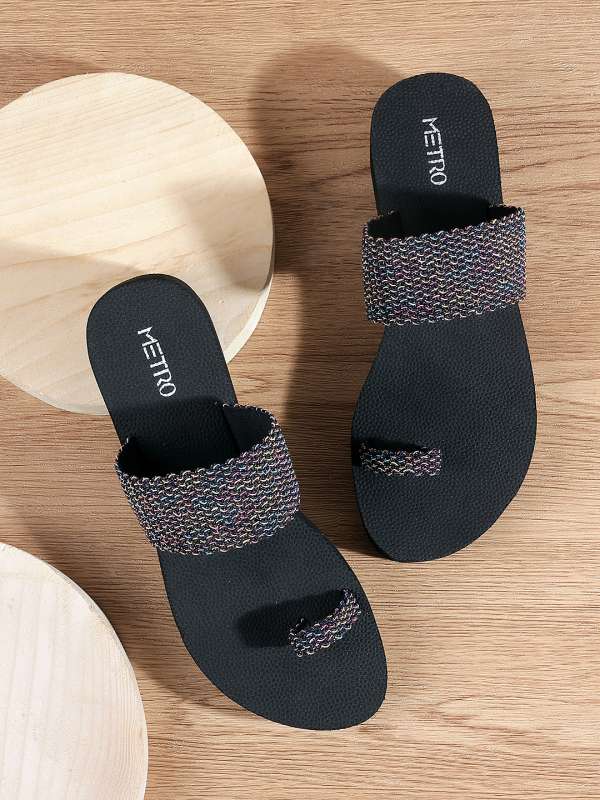 Metro crocs online on sale