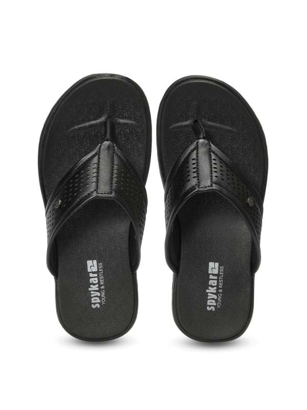 Guess flip hotsell flops mens