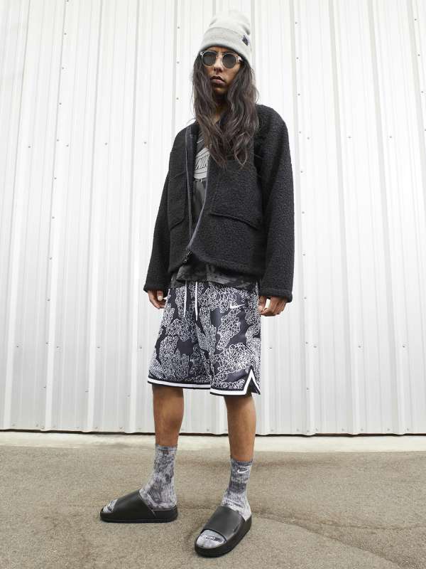 Nike hotsell slippers outfit