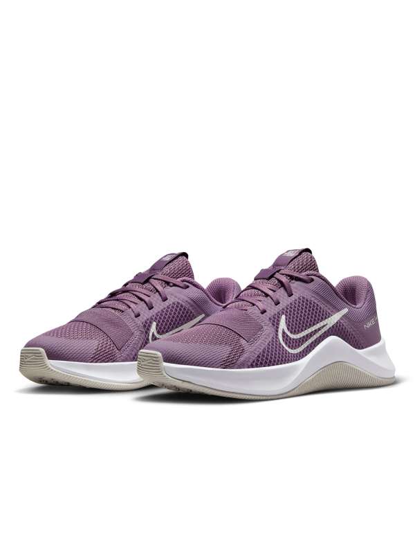 Nike in season trainer 8 top