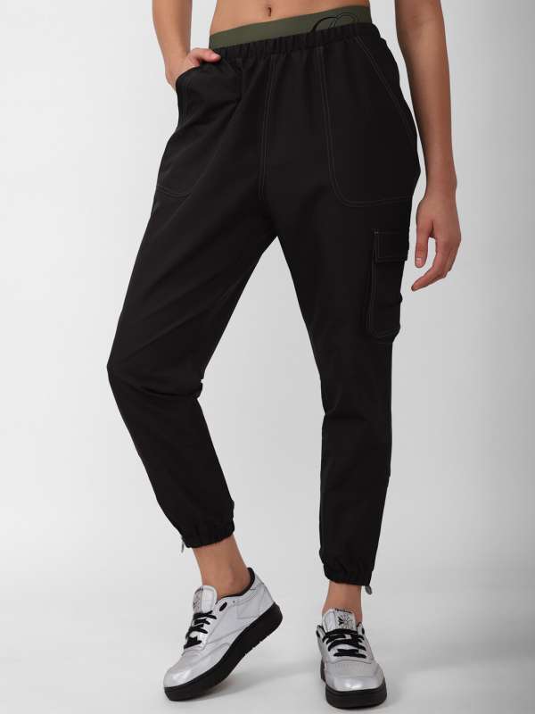 Reebok retro joggers in black bq5422 on sale