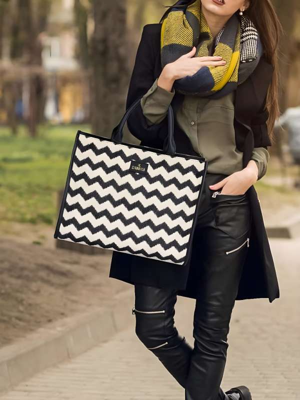Clownfish bags online on sale