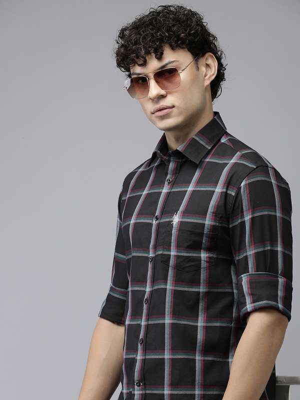 black shirt us polo