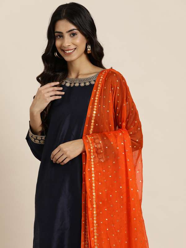 Black dress with orange dupatta new arrivals