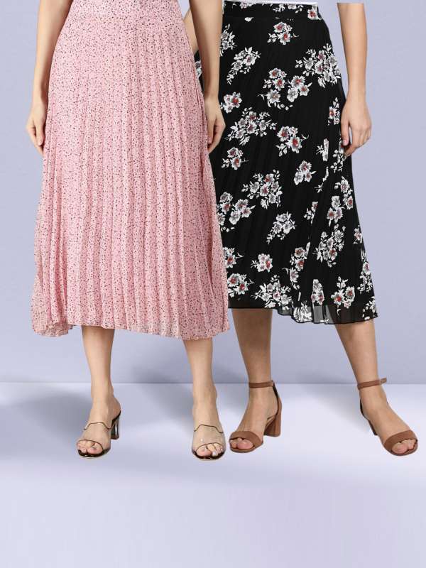 Pink Lining Skirts Lehenga Choli - Buy Pink Lining Skirts Lehenga Choli  online in India