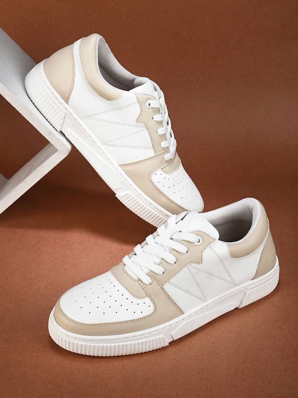 Buy by Hrithik Roshan Men White Trainer-1 Training Shoes online |  Looksgud.in