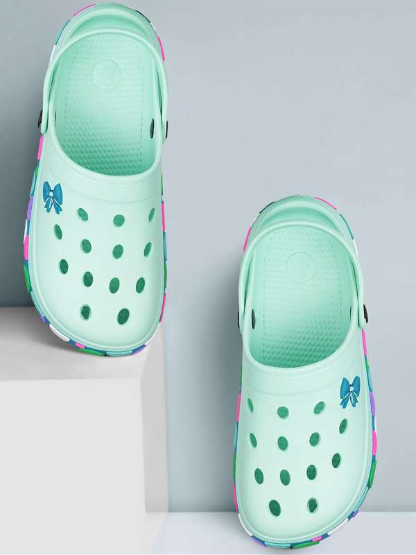 Aqualite shop crocs online