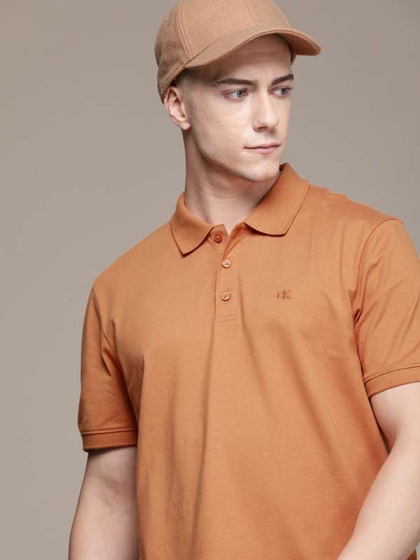 Brown top polo jeans