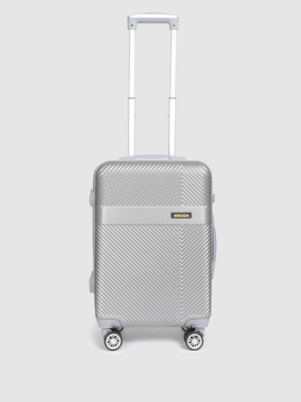 Myntra luggage top