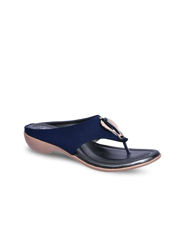 Paragon ladies hotsell chappals price list