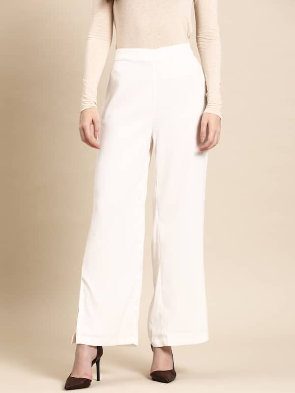 Small 70s Levi's White High Waisted Pants 25.5