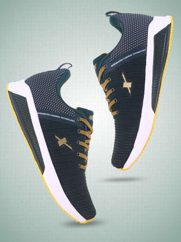 Sparx sm 25 shoes hotsell