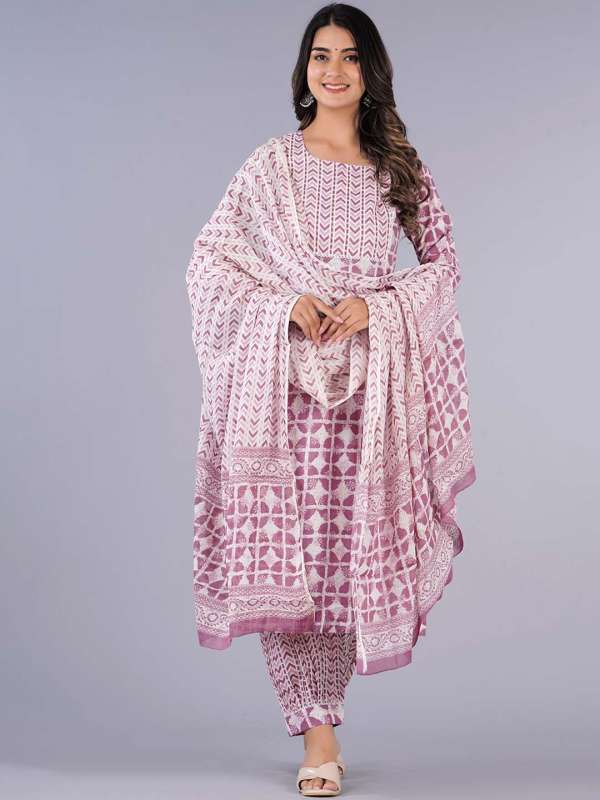 Myntra suits shop