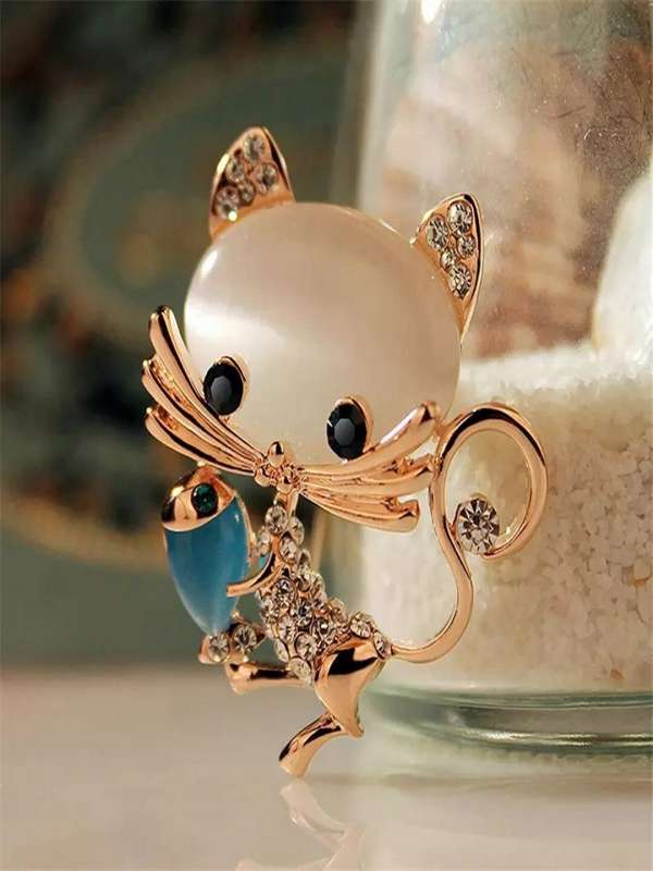 Gold Brooch Buy Gold Brooches Online for Men Women Myntra