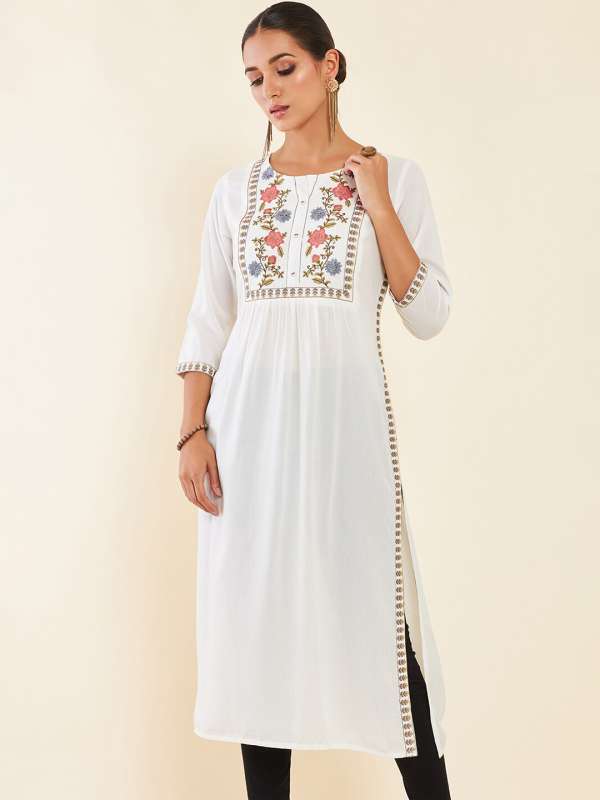 White discount embroidered churidar