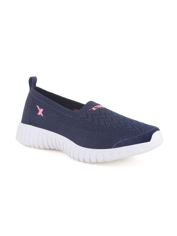 Relaxo shoes for store ladies