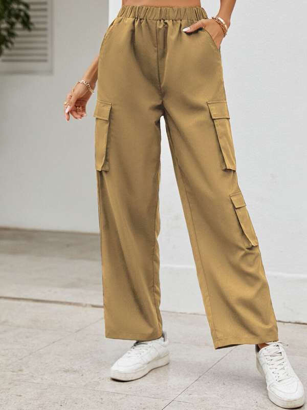 18 Beige Pants Outfit Ideas to Upgrade Your Wardrobe