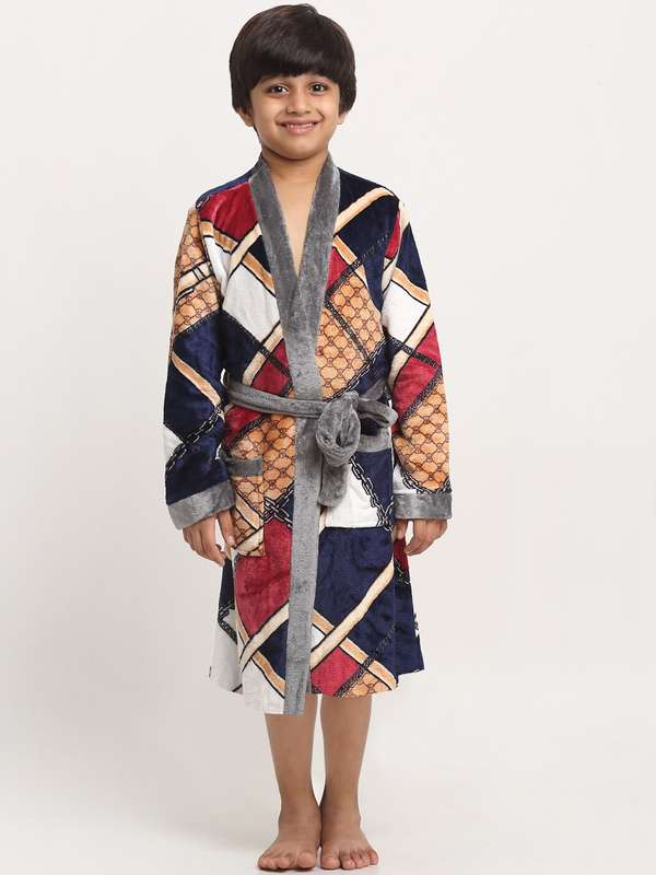 Share more than 152 bath gown for boy latest camera.edu.vn