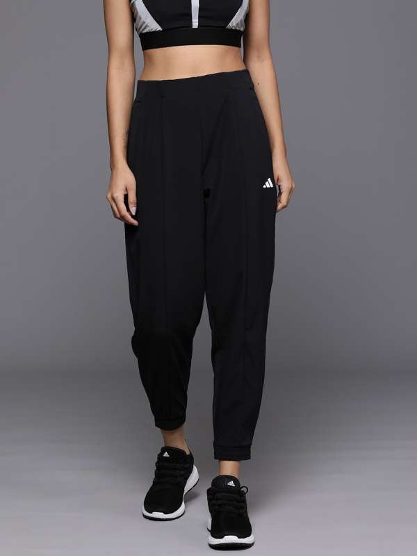 Adidas Womens Relaxed Pant PB Black Large : : Clothing