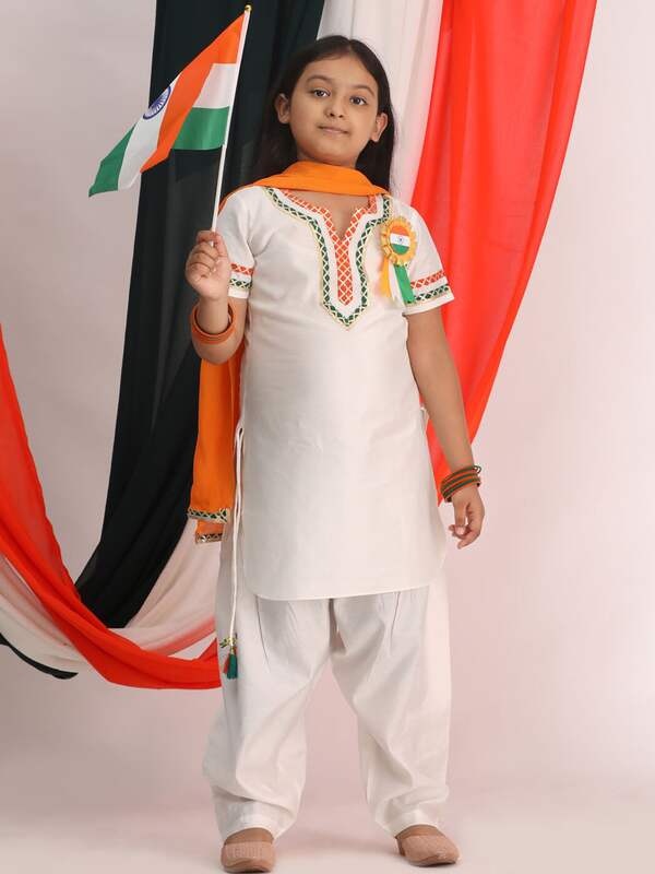 Ethnic Dresses For Young girls | Patiyala Pant set For Girls | The Nesavu –  The Nesavu