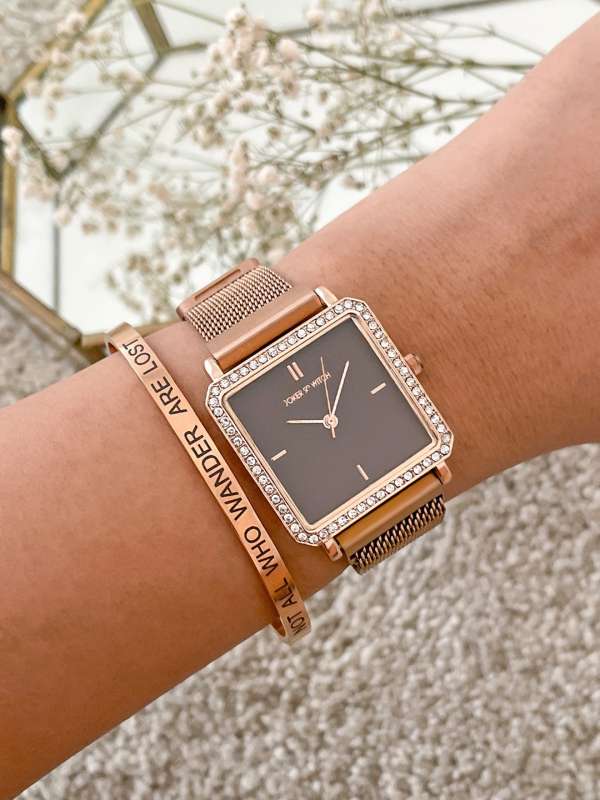 Ajanta hand watch shop